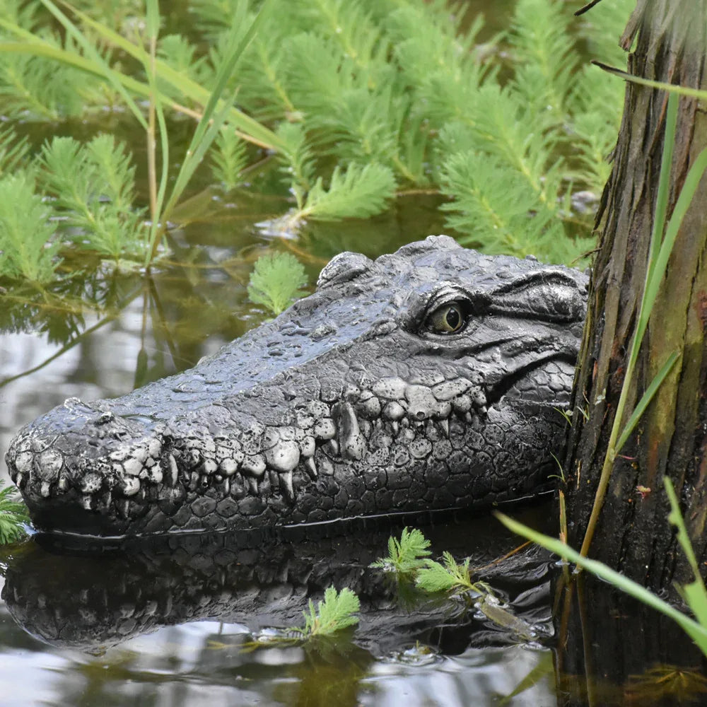 Simulated Crocodile Head Remote-Controlled Water Boat Toy