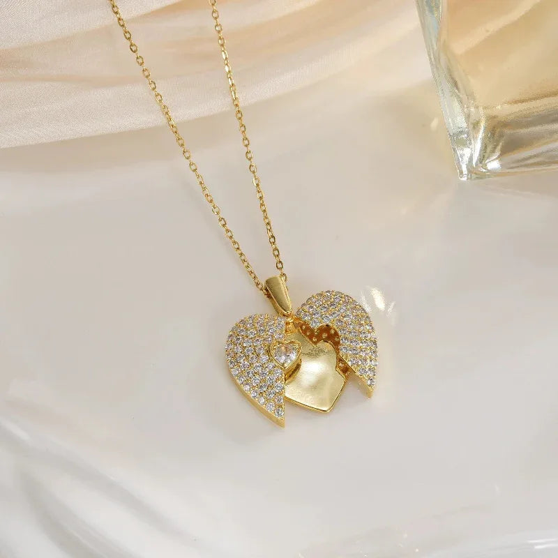 Women's Heart Opening And Closing Necklace Wings Pendant Clavicle Chain Jewelry