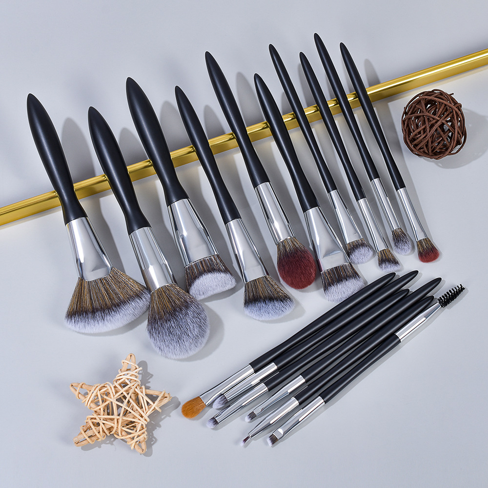 16 Piece Black Makeup Brush Set