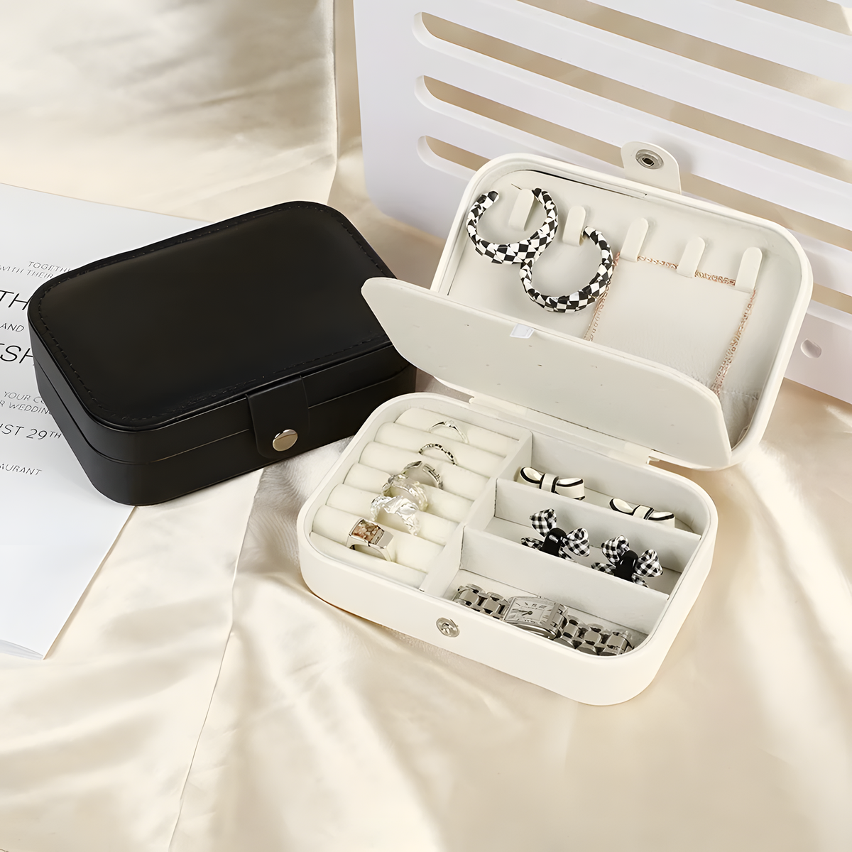 Compact Jewelry Case