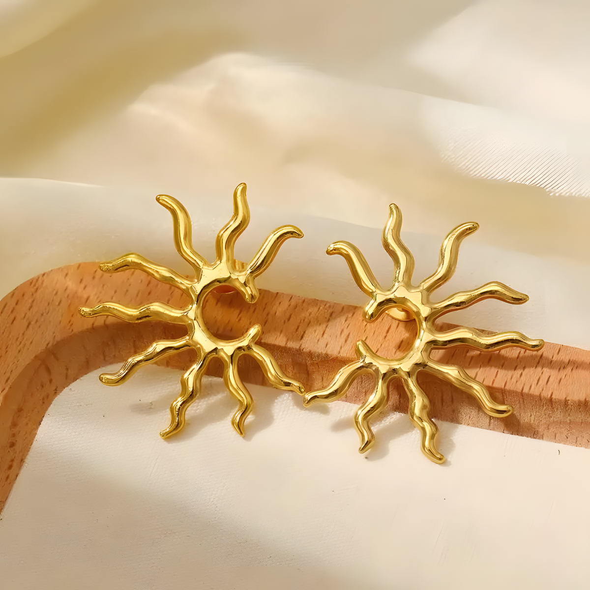 Wavy Sunray Open Hoop Earrings
