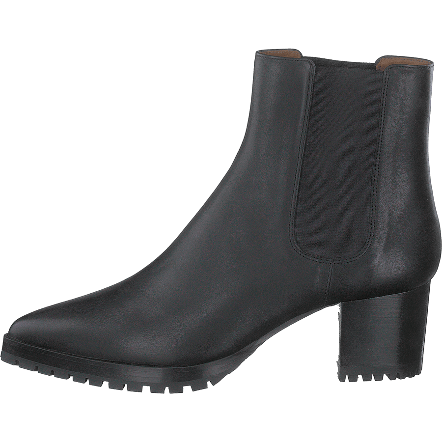 Sable Tractor Black