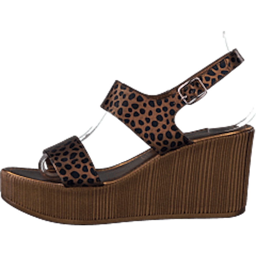 Leoonora5060 Light Chestnut