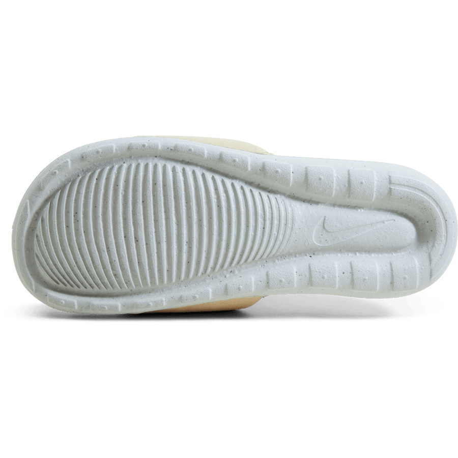Nike Victori One