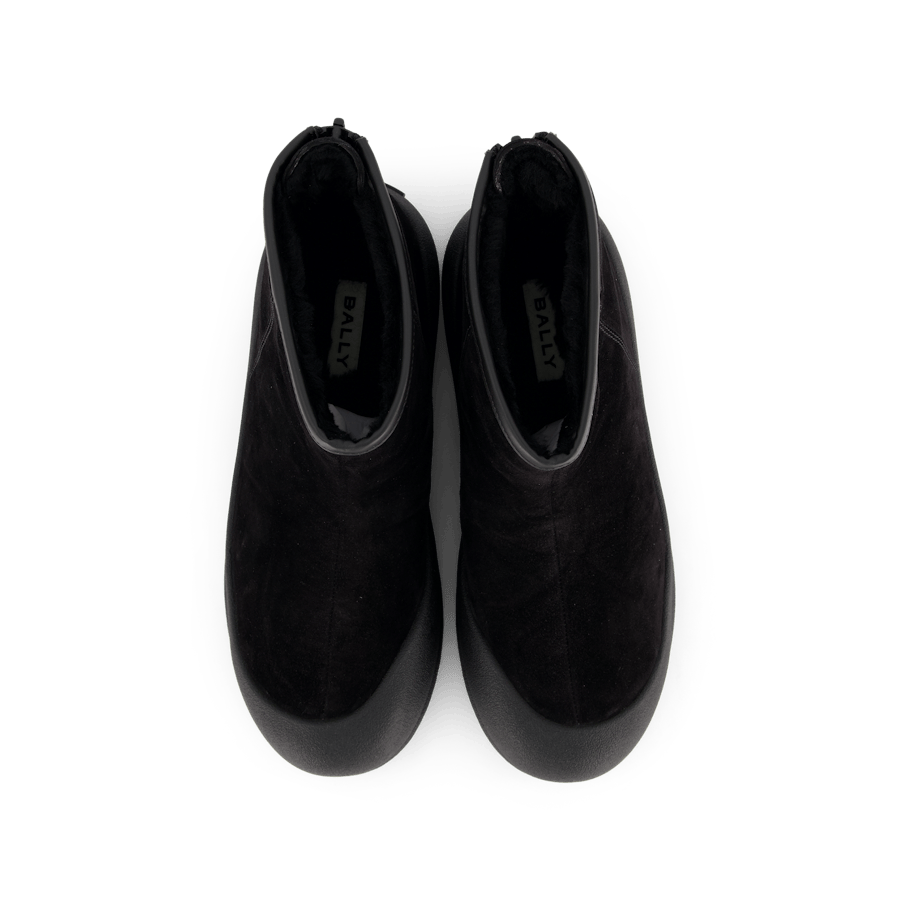 Carsey-w Black