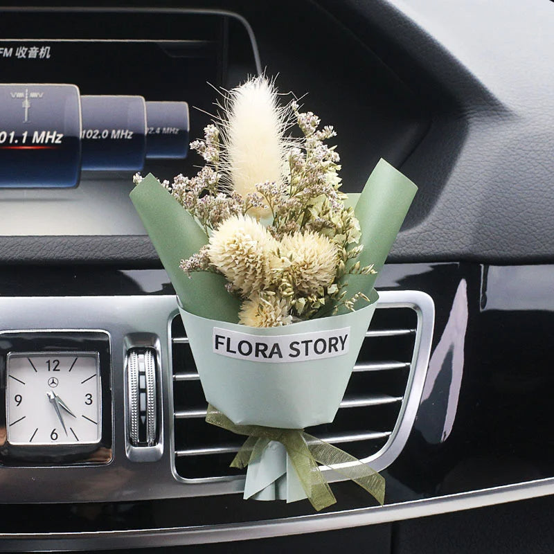 Trockenblumenstrauß für die Lüftungsschlitze im Auto