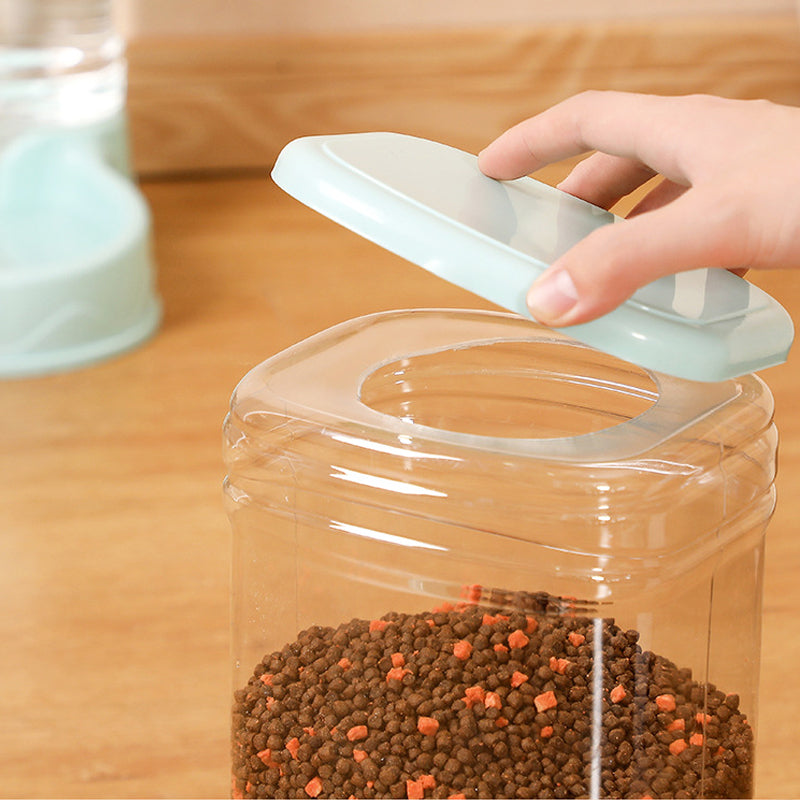 Futter- und Wasserspender für Haustiere
