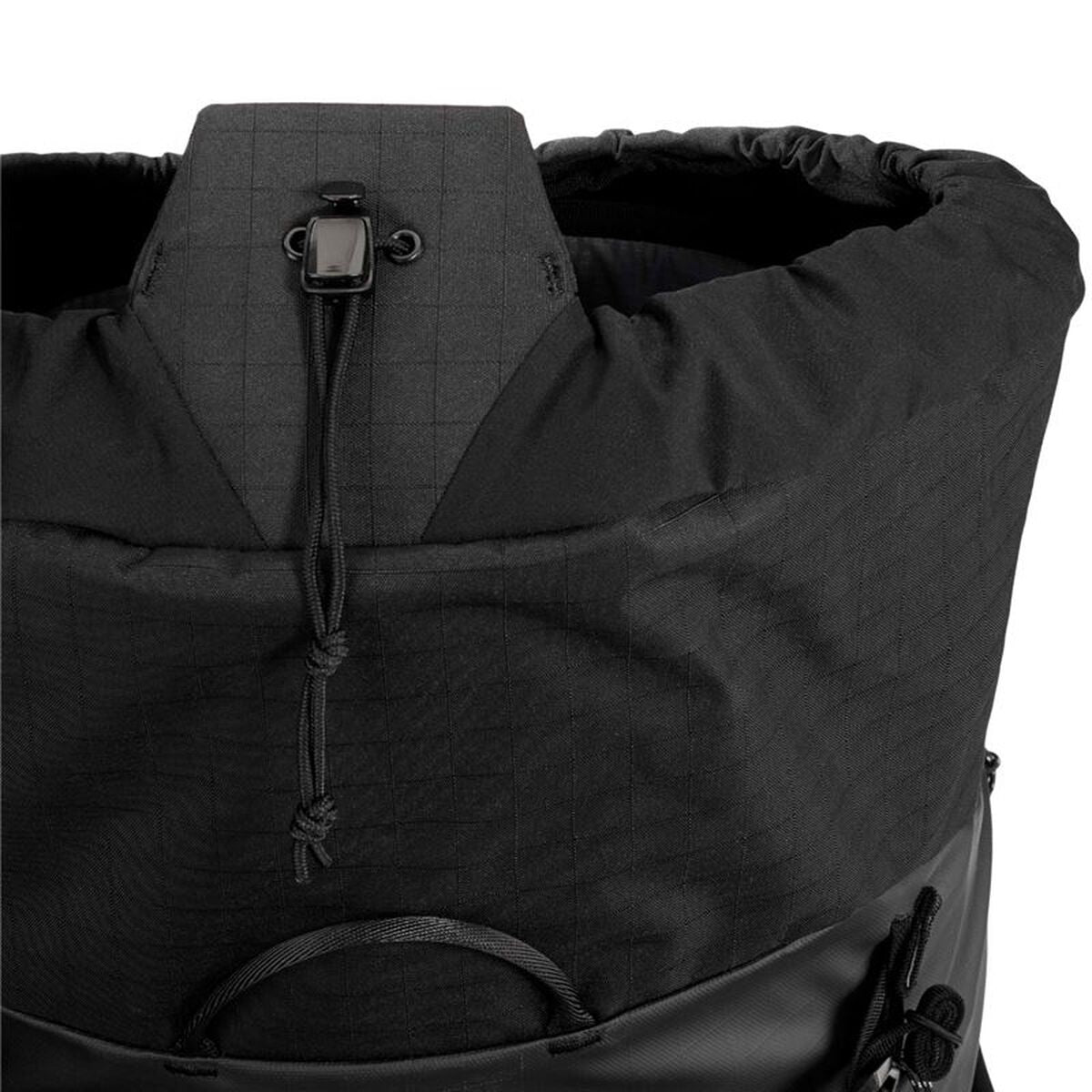 Ryggsäck Mammut Alto 24L, ventilationssystem och flera fickor