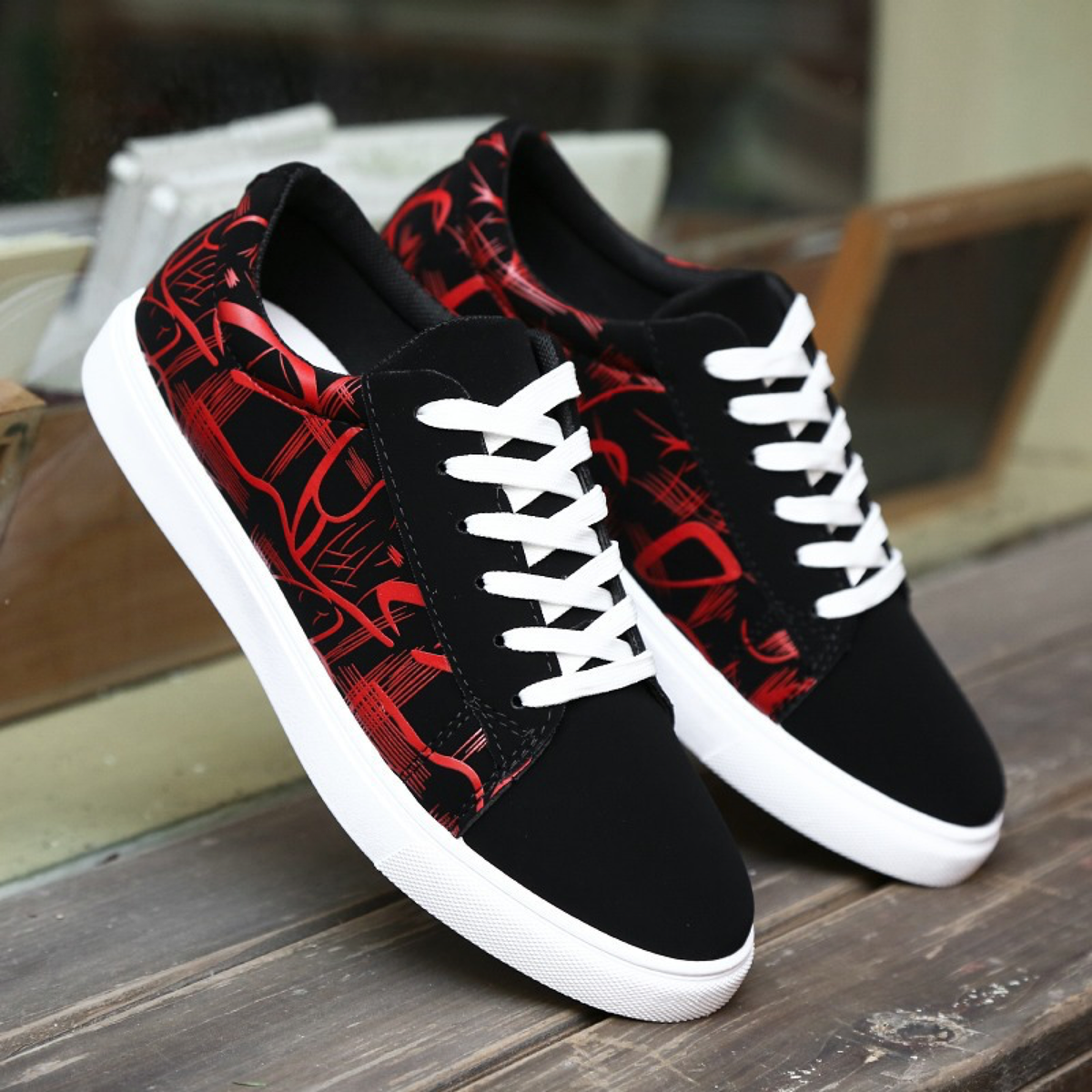 Abstract-Print Low-Top Sneakers