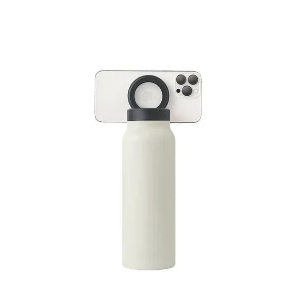 Wasserflasche mit MagSafe-Handyhalterung