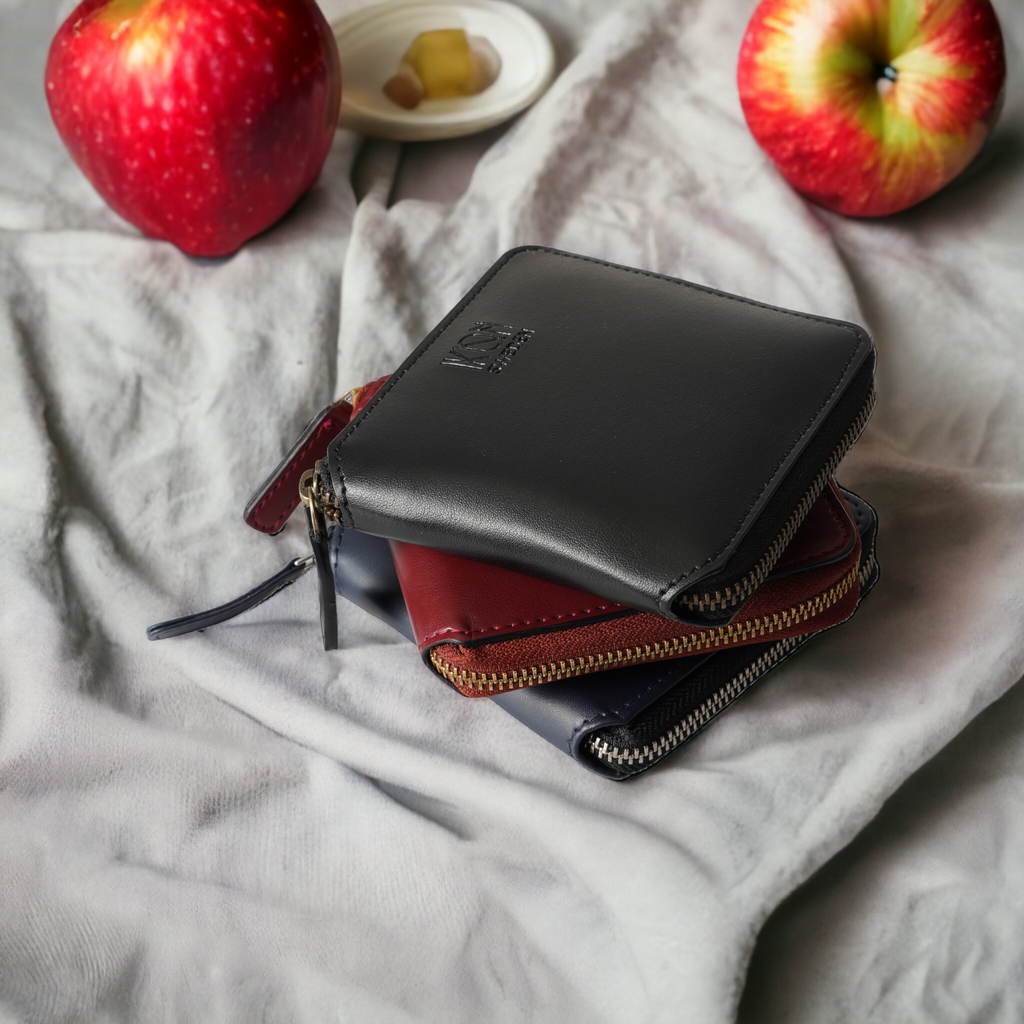 Kivik Small Zip Wallet