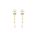 Wander Camellia Tassel Gold Earrings-0