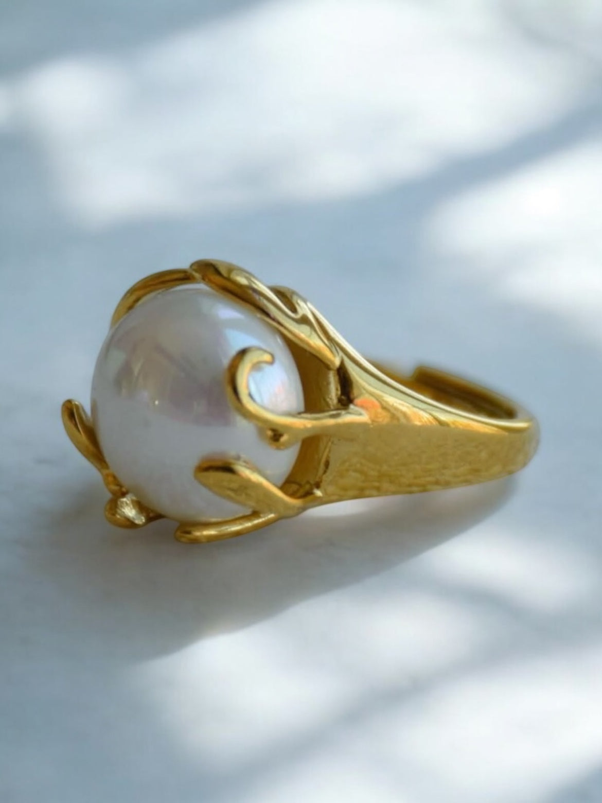 Ring mit dicker Perle 