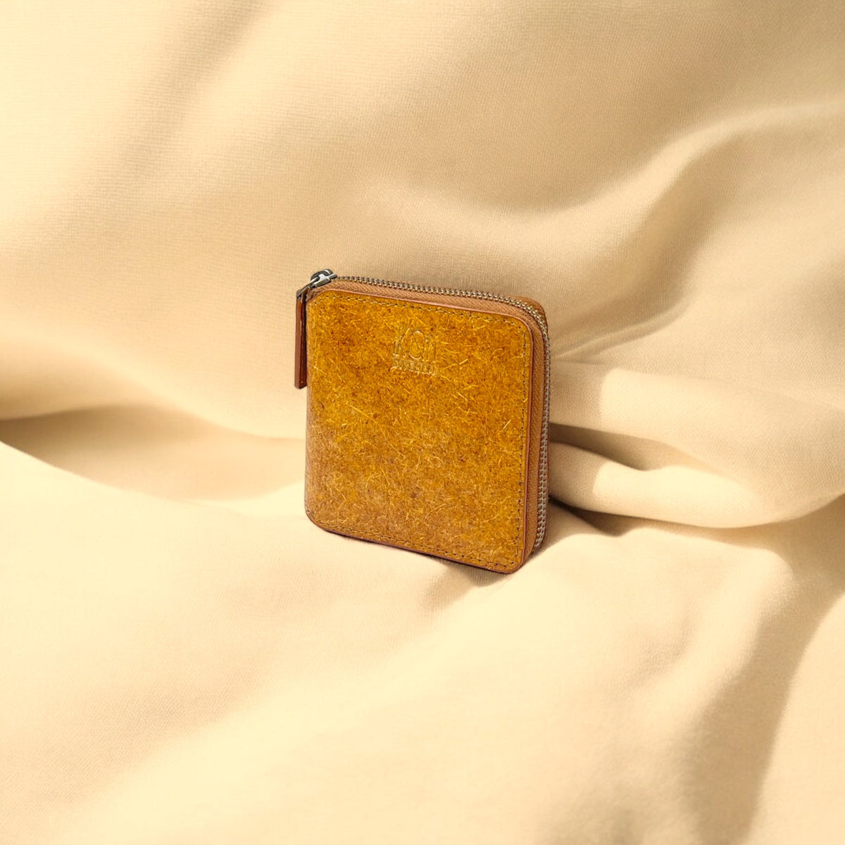 Kochi Small Zip Wallet