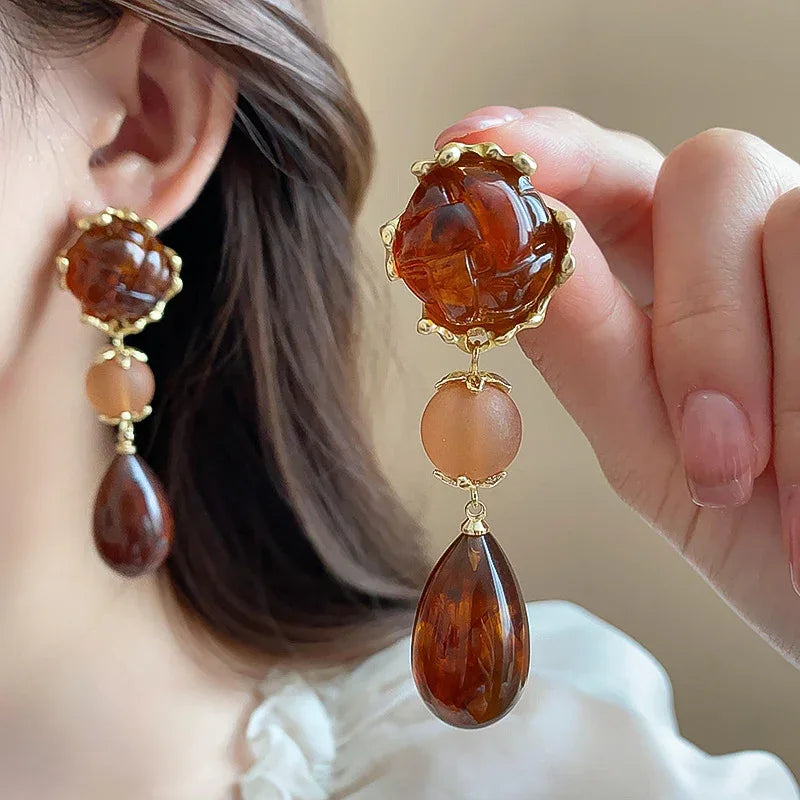 Women's Vintage Water Drop Tassel Earrings Maillard Style