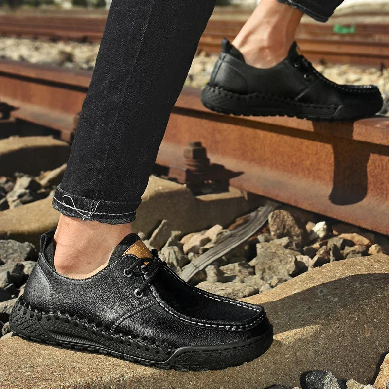 Men's Casual Leather Hand-Stitched Bottom Lightweight Low Top Shoes