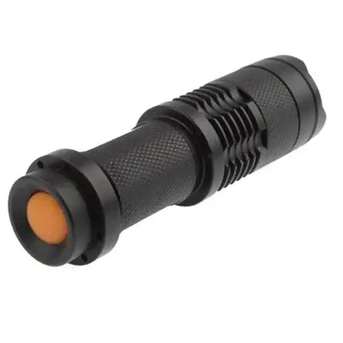Zoombar LED Ficklampa 180 Lumen – Kompakt med Bältesclip