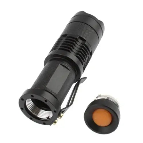 Zoombar LED Ficklampa 180 Lumen – Kompakt med Bältesclip