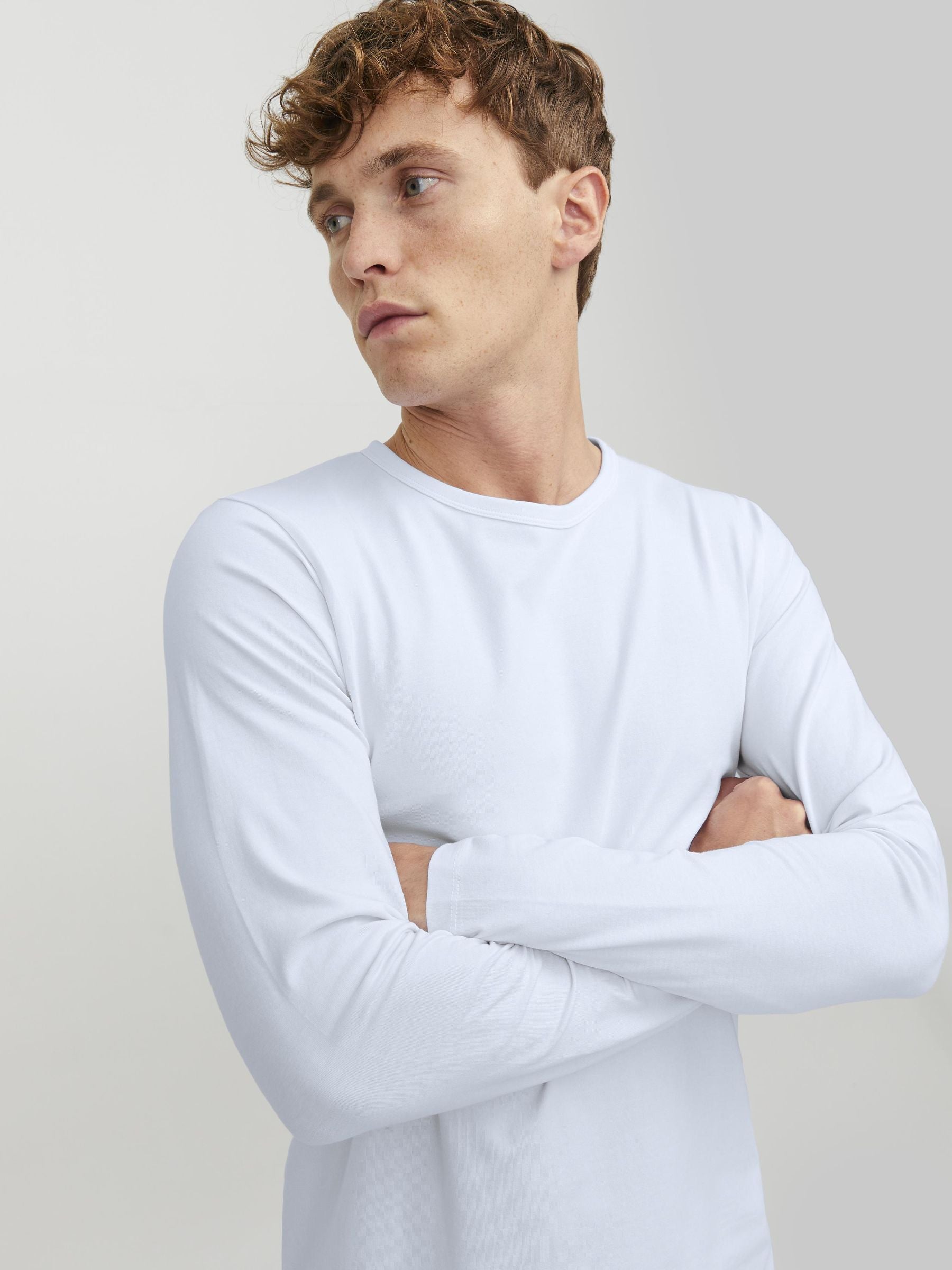 Basic-Rundhals-T-Shirt