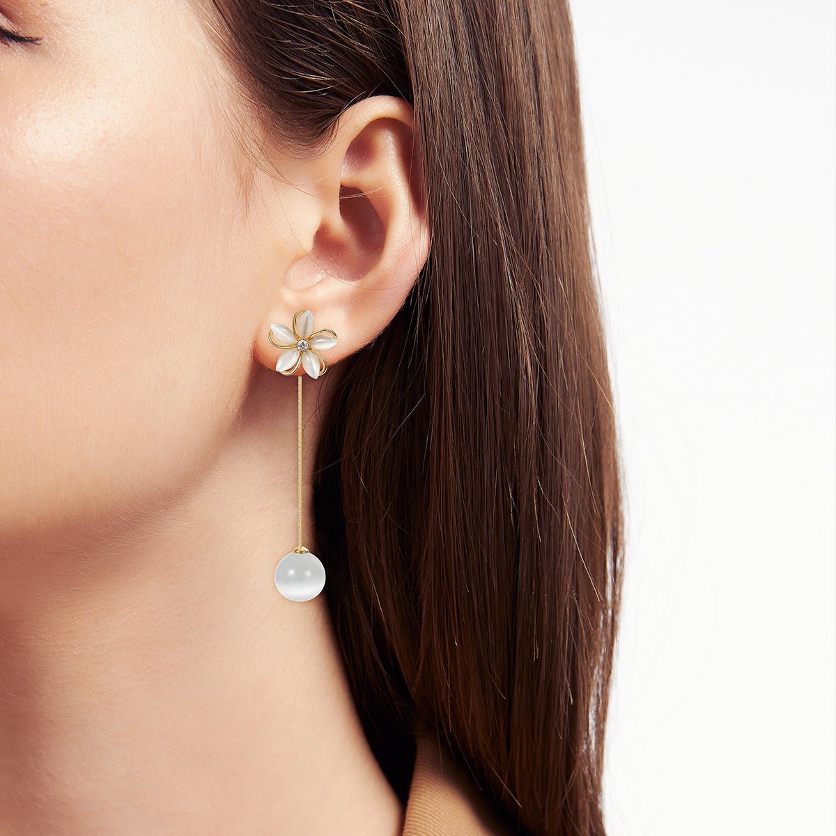 Crystal Clear Flowers Gold Earrings-1