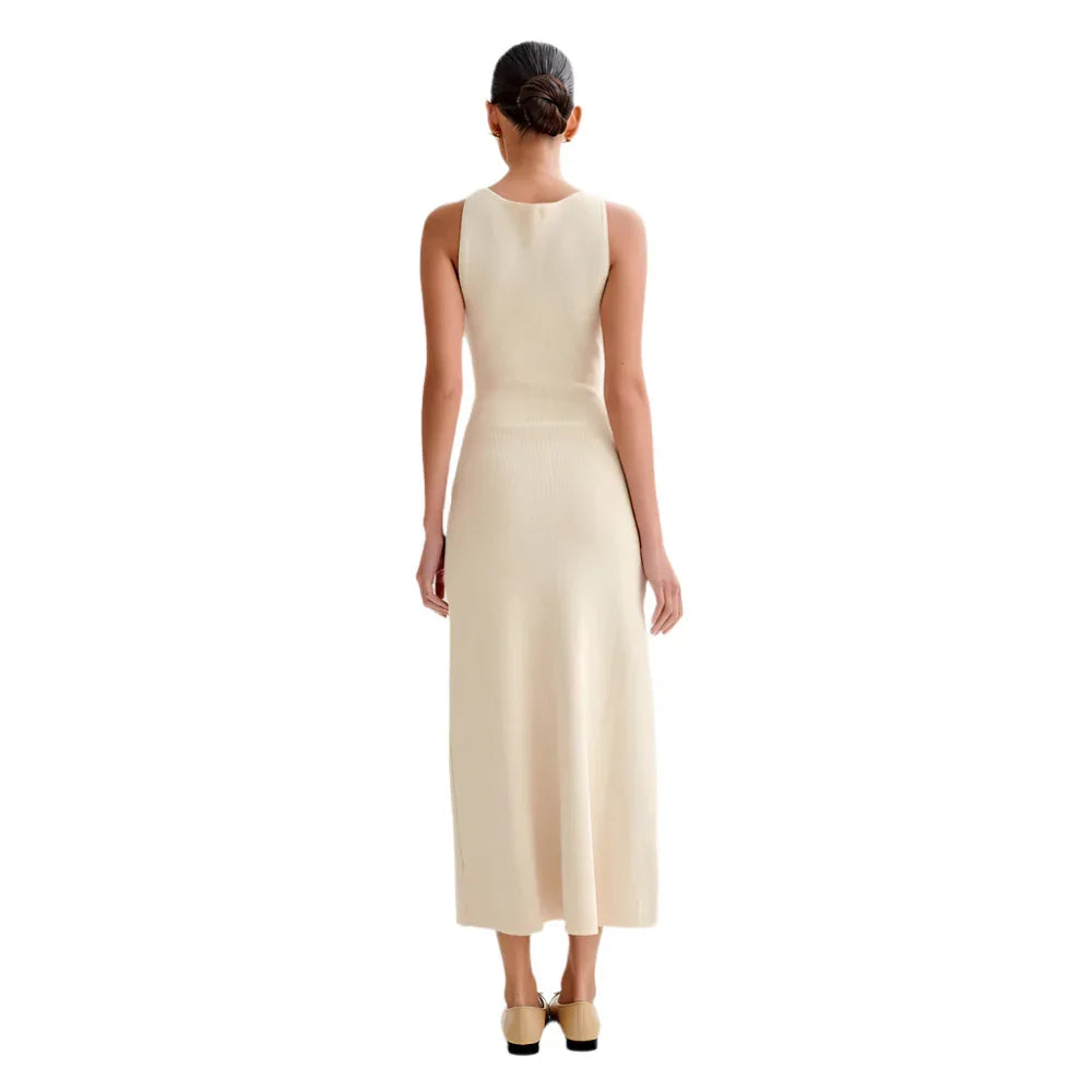 Elegant Knitted Sleeveless Dress With Single Breast Slim Fit Round Neck Women's Clothing