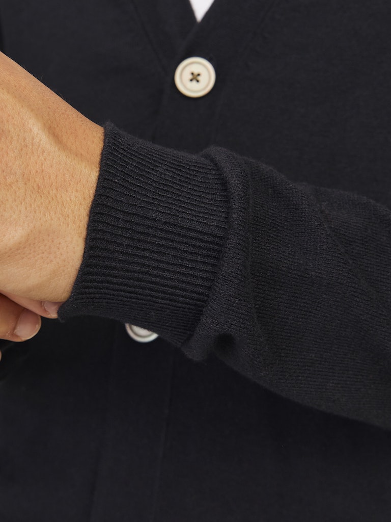 EMIL STRICKKNOPF-CARDIGAN