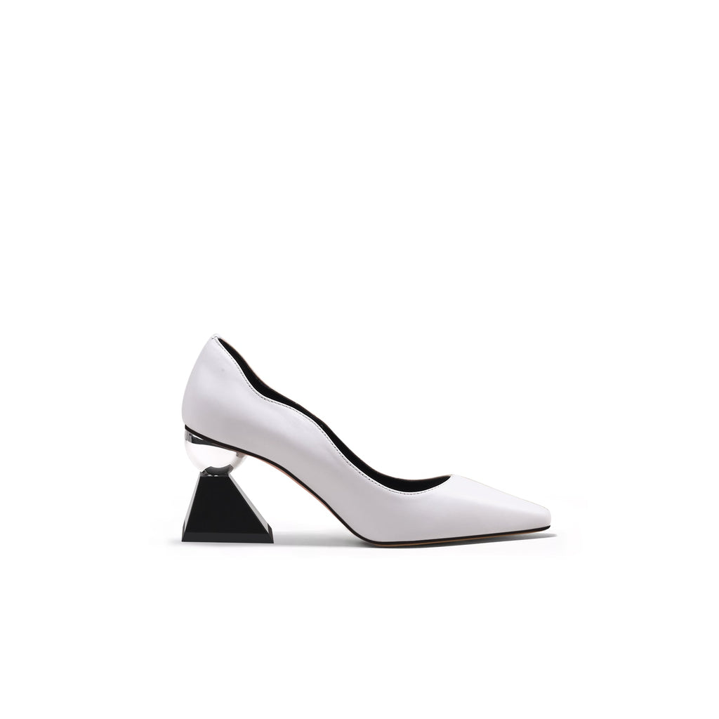 Classy Geometric Heel Scalloped Leather Pumps-2