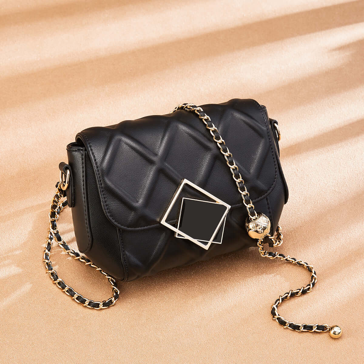 Geometric Lock Quilted Shoulder Bag-3