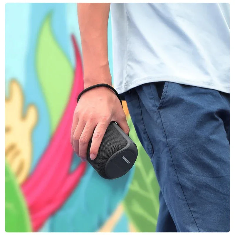 Small Portable Convenient Outdoor Waterproof Wireless Speaker
