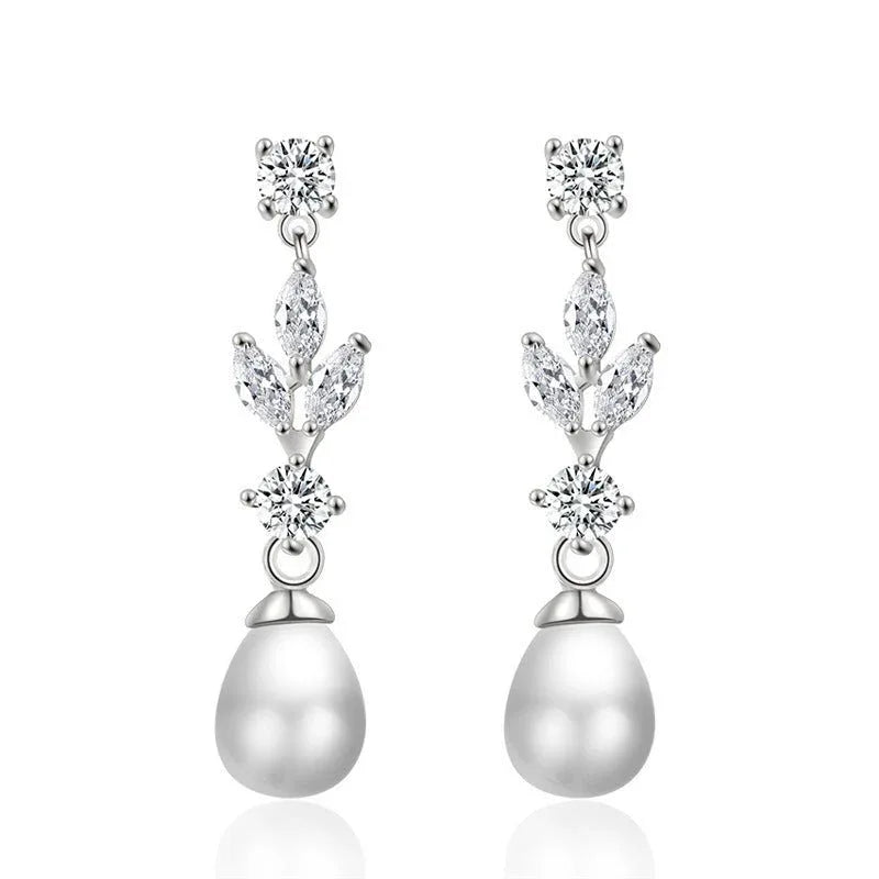 Women's Elegant Pearl Earrings